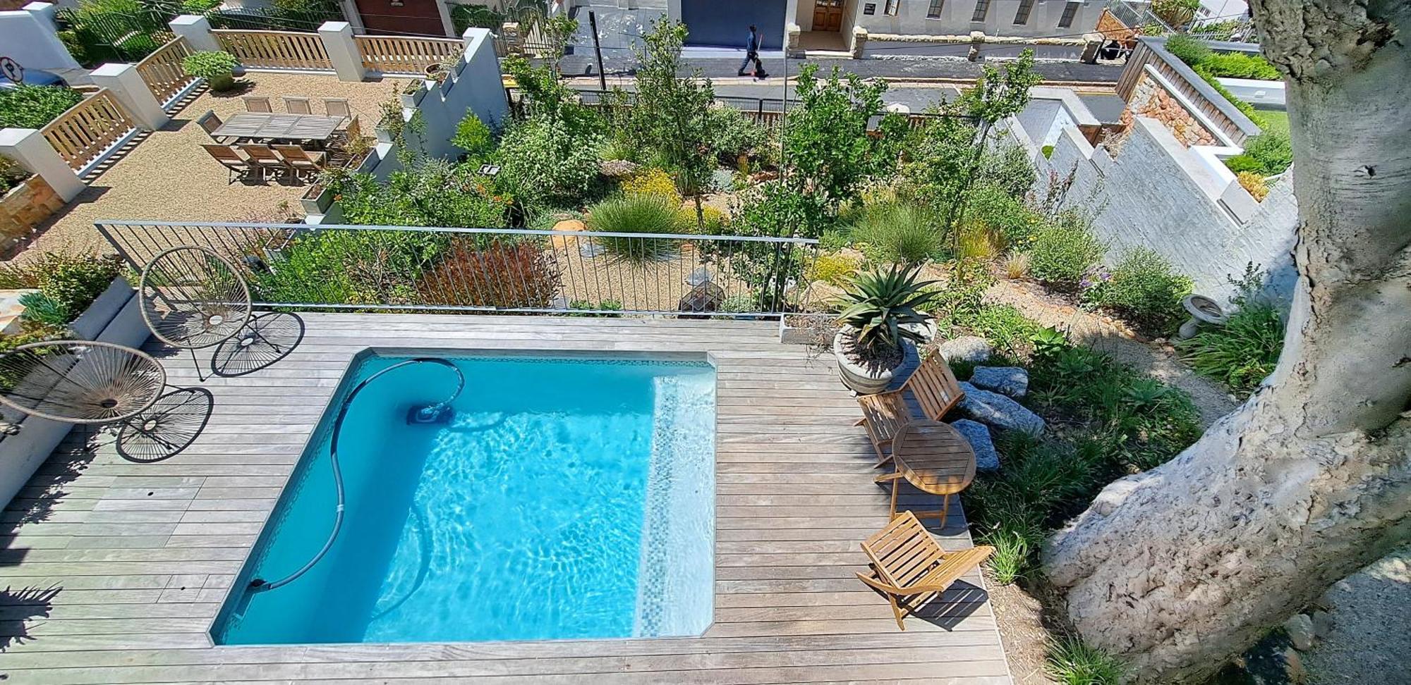 The Dragon Tree Guesthouse คาล์คเบย์ ภายนอก รูปภาพ